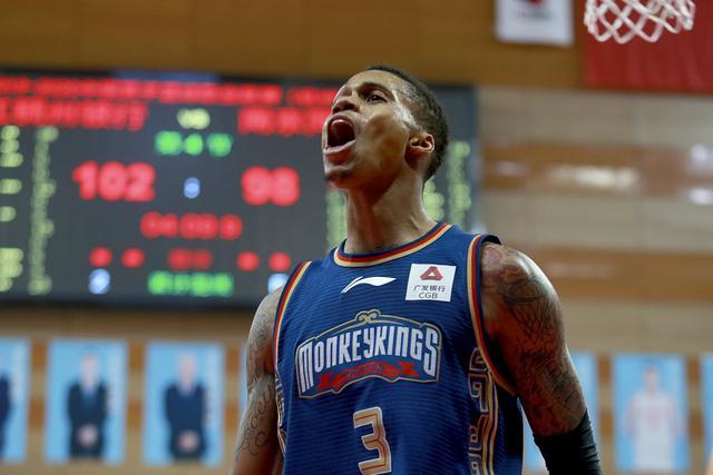 杨瀚森13+8青岛大胜宁波 邹阳32+11福建负山西