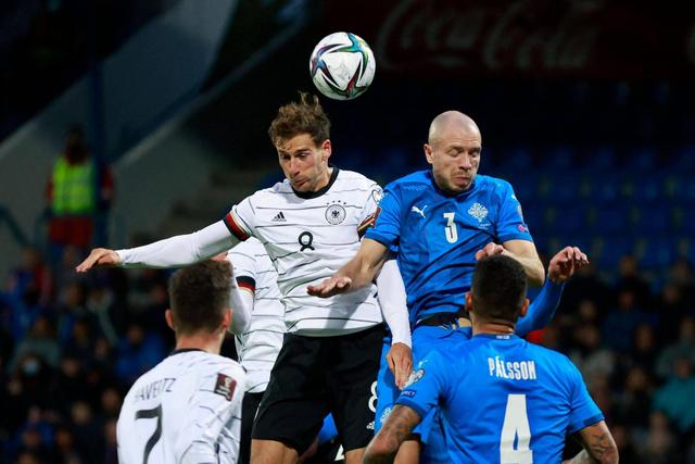 英超-B费染红库尼亚角球破门 曼联客场0-2狼队